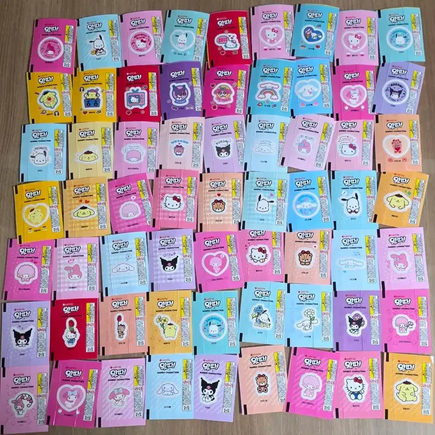 [BUNJANG] Sanrio Wattta Gum Decal Sticker Set with Charms / 산리오 왓따 껌 판박이 쿠로미 헬로키티 마이멜로디 폼폼푸린 시나모롤 포차코 마이스윗피아노 키링