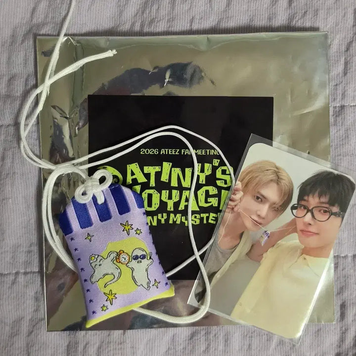 [BUNJANG] ATEEZ Fanmeeting 2026 Ghostiez ATINY Zone MD Unit Photocard &amp; Omamori Set Bundle (Excludes Luxurious Unit) / 3종세트 우산 도베즈 캡막즈 에이티즈 팬미팅 2026 고스티즈 에이티니존 MD 유닛 포토카드 + 오마모리 세트 일괄 (호화즈 제외)