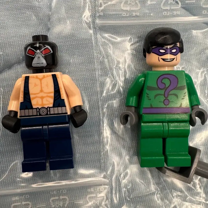 [BUNJANG] LEGO DC 7787 Old Batman The Bat-Tank Riddler &amp; Bane Minifigure Set / 레고 dc 7787 올드 배트맨 더 배트 탱크 리들러, 올드베인 중고