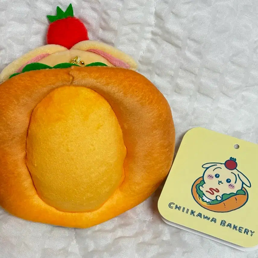 [BUNJANG] Chiikawa Bakery Usagi Sandwich Figure / 치이카와 베이커리 샌드위치 우사기