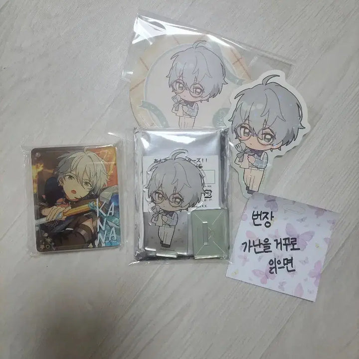 [BUNJANG] Ensemble Stars Natsukana Goods Bundle Set Acrylic Stand Sticker Corotta / [일괄] 앙스타 에스프리 나츠 칸나 굿즈 애니메이트 콜라보 한정 카페 아크릴 스탠드 스티커 코롯타 코롯토