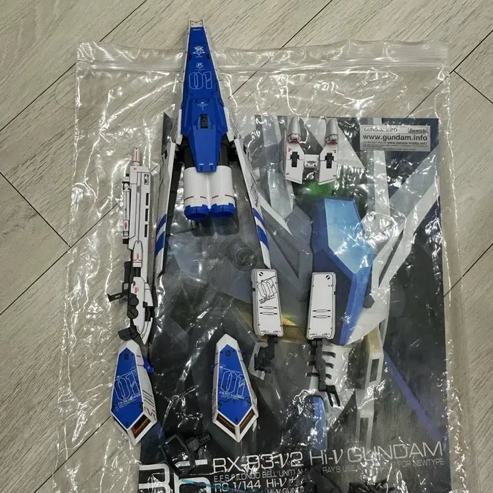 [BUNJANG] RG Hi-Nu Gundam Megaba Zhuuka Launcher Fin Funnel Effect Set / RG 하이뉴 건담 메가바주카런처 핀판넬 이펙트 세트, 이펙트 윙즈 hws