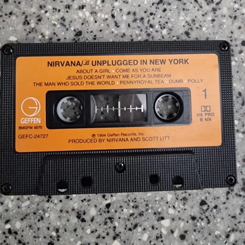 [BUNJANG] Nirvana Unplugged in New York Cassette Tape / 너바나 Nirvana / Unplugged in New York [카세트 테이프]