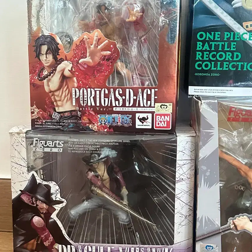 [BUNJANG] One Piece Figures Set (Zoro, Ace, Mihawk) / 원피스 피규어 4종 일괄 (조로, 에이스, 미호크)