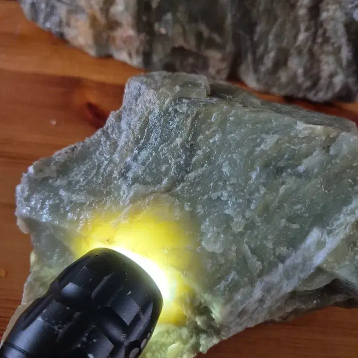 [BUNJANG] Chuncheon Jade Raw Stone (8kg) / 춘천옥원석 8kg