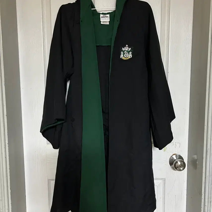 [BUNJANG] Universal Studios Japan Harry Potter Slytherin Robe &amp; Vest Tie Set / USJ 유니버설스튜디오 해리포터 슬리데린 로브 및 조끼넥타이