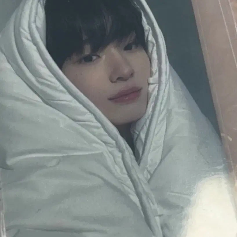 [BUNJANG] KPOP KAIJU KAI Kai Photocard / 킥플립 케이주 포토카드 이불 포카 양도