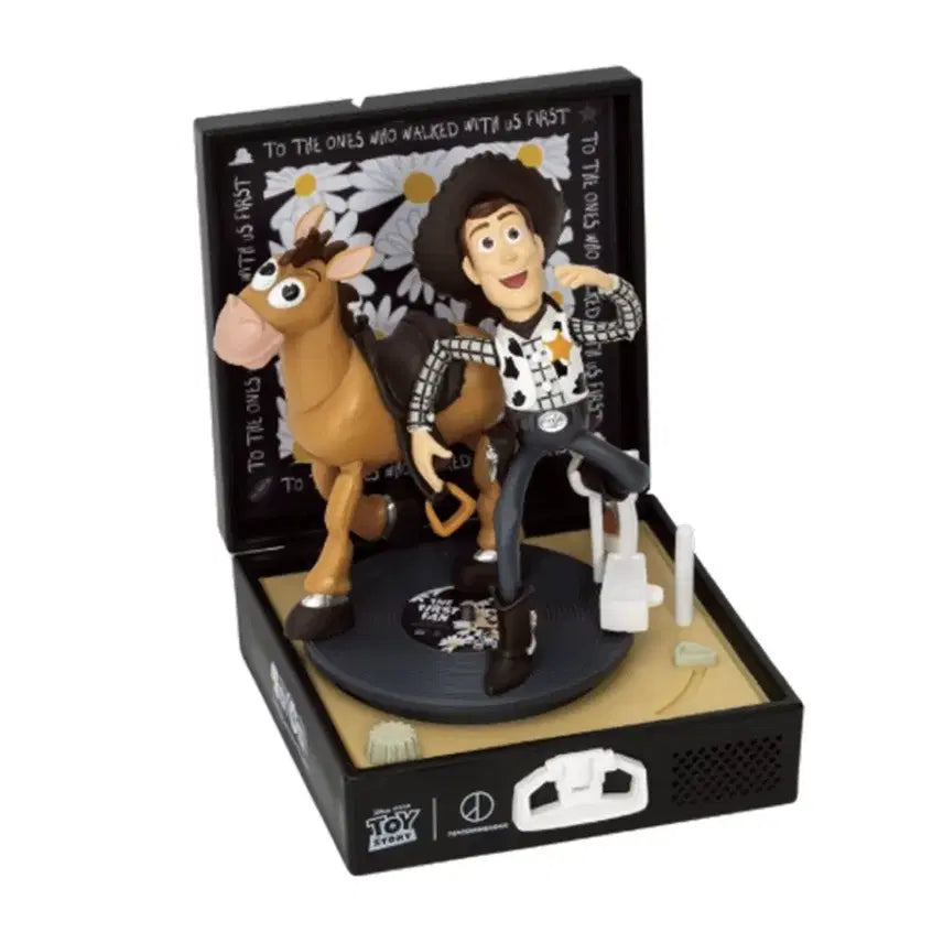 [BUNJANG] PEACEMINUSONE x Toy Story Woody &amp; Bullseye Figure / [당일 출고] 피마이너스원x토이스토리 우디&amp;불스아이 피규어