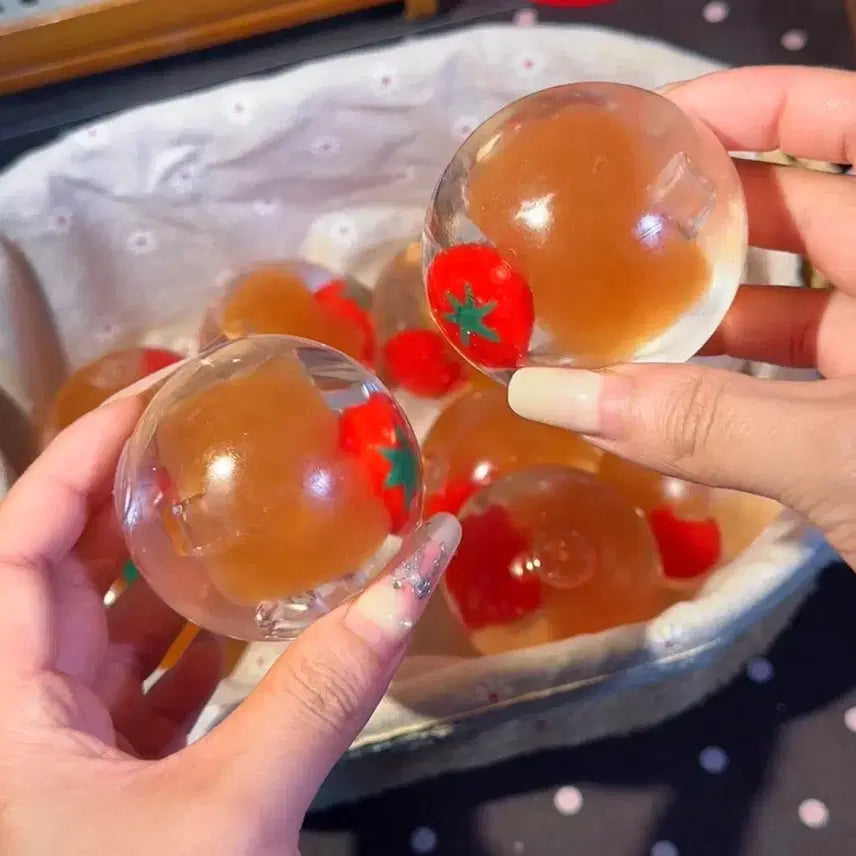 [BUNJANG] Xiaohongshu Tomato Bear Squishy Plush Toy (New, Sealed) / (새상품 미개봉) 샤오홍슈 토마토 곰돌이 말랑이 슬랑이