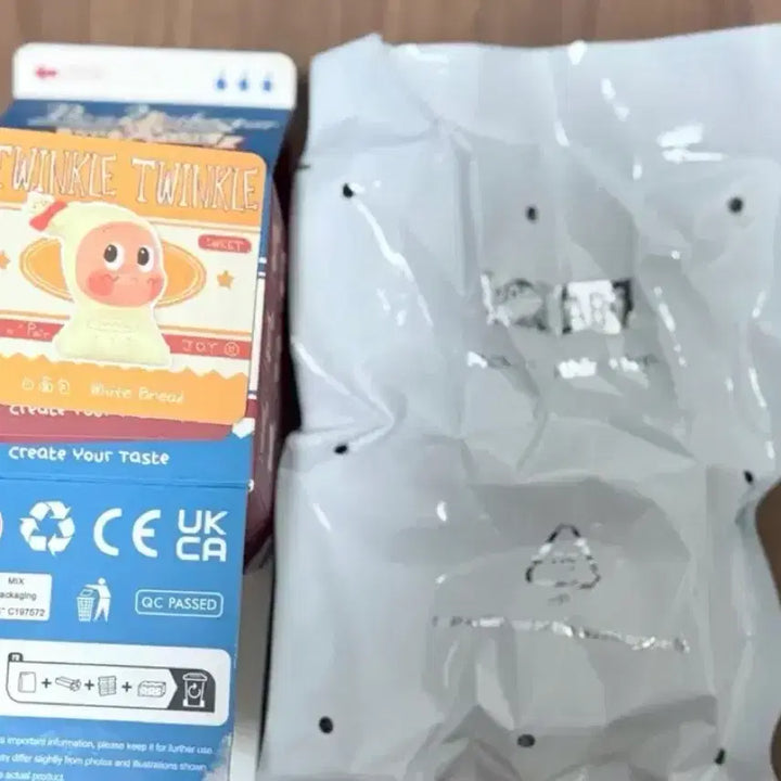 [BUNJANG] Pop Mart Genuine "Flavor Combination" Little Star White Bread / 팝마트 정품 맛조합 작은별 화이트브레드 식빵