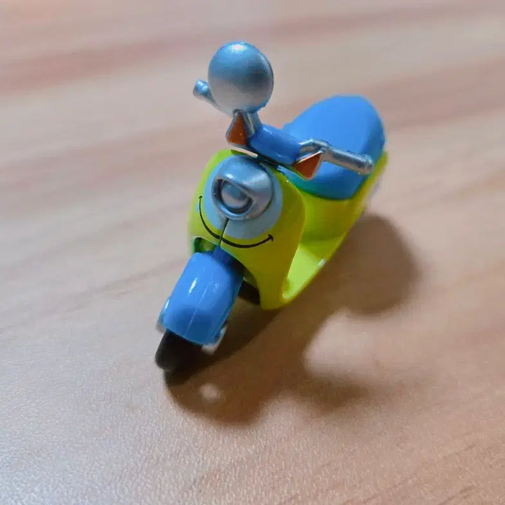 [BUNJANG] Monsters, Inc. Mike Tomica Scooter / 침침마이크 토미카/몬스터주식회사 스쿠터