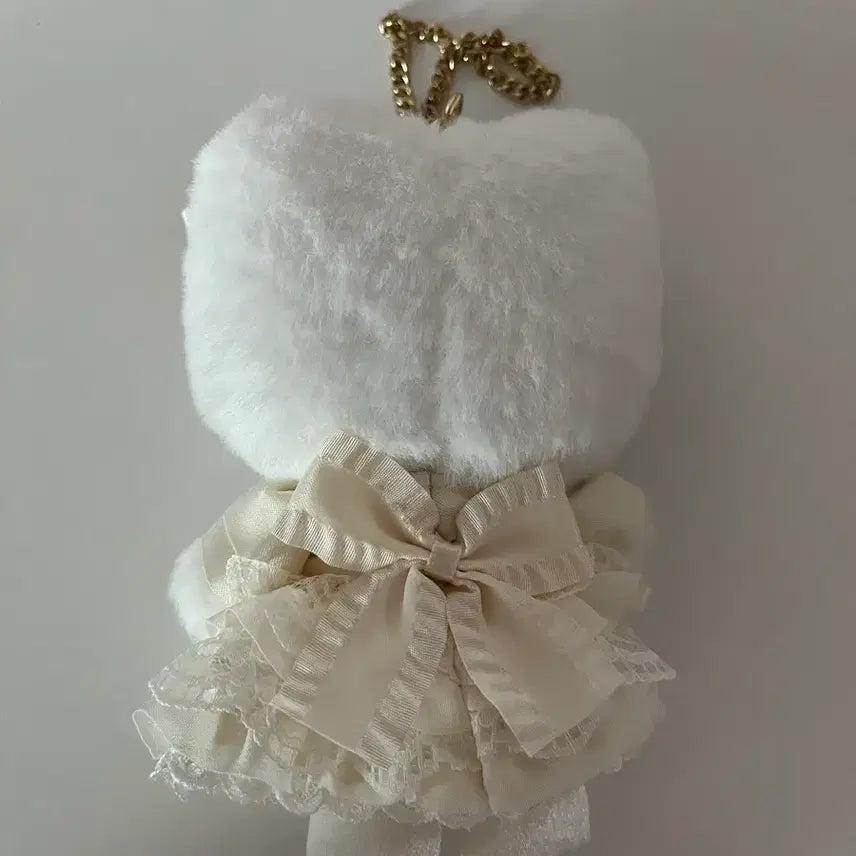 [BUNJANG] Sanrio Hello Kitty Shortcase Plush Keychain / 산리오 헬로키티 쇼트케이스 인형 키링