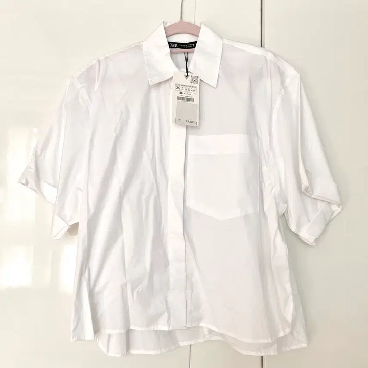 [BUNJANG] Zara NewJeans Bubble Gum MV White Shirt XS / 택달린 새상품 ZARA XS 뉴진스 버블검 뮤직비디오 화이트 자라 셔츠