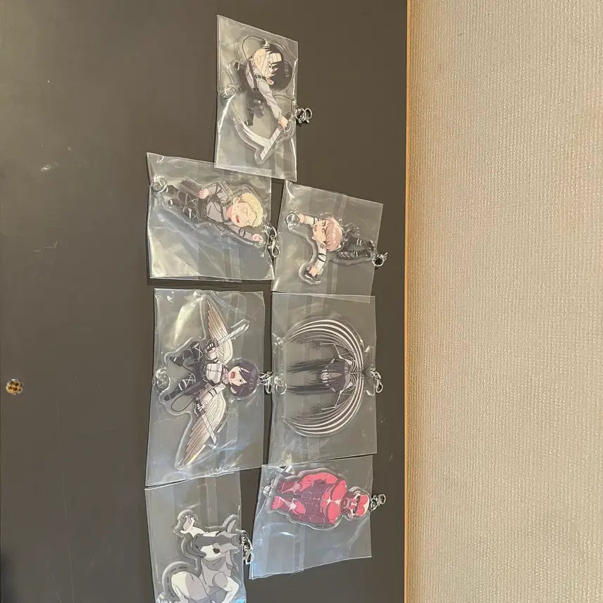 [BUNJANG] Attack on Titan Ichiban Kuji Ichiban Kuji Lower Prize Bundle Set (Choco-no-ko, Acrylic, Cat Badge, Keyring) / (택포 10)진격의 거인 제일복권 하위상 일괄 판매 (초코노코, 아크릴, 캣배찌, 키링) E상+F상+G상+H상+I상