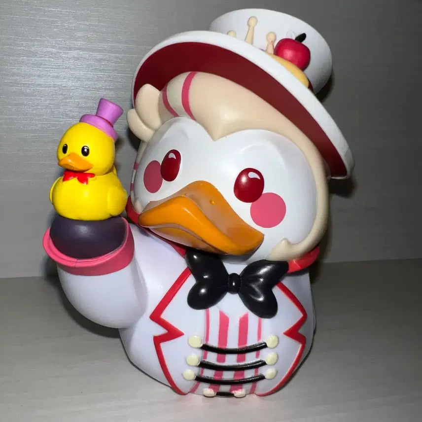 [BUNJANG] Helluva Boss Lucifer Morningstar Rubber Duck Figure / 해즈빈 호텔 루시퍼 모닝스타 TUBBZ 러버덕 피규어