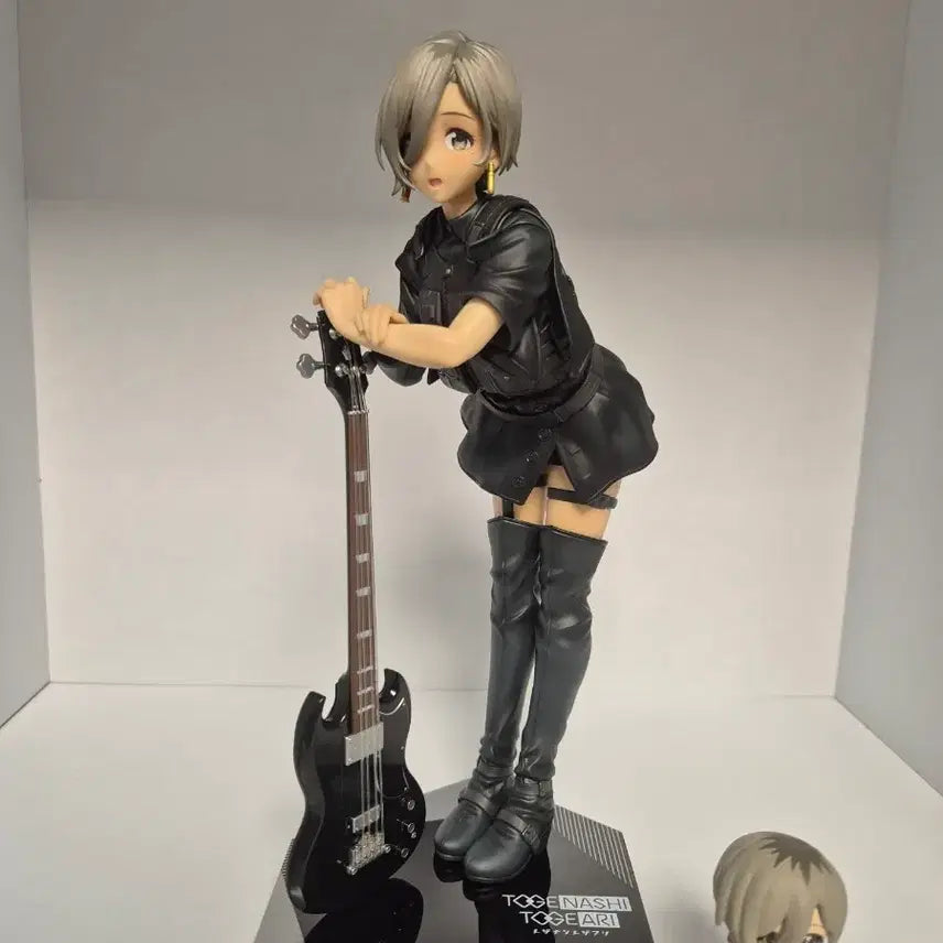 [BUNJANG] KotoKiya LUPAYANAGI Figure / 걸즈밴드크라이 코토부키야 루파 피규어 (기타 파손)