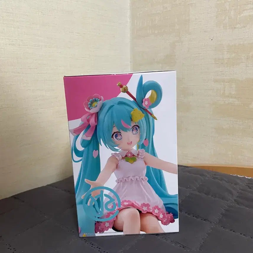 [BUNJANG] FuRyu Hatsune Miku Noodle Stopper Figure (Sealed) / (미개봉) 하츠네 미쿠 누들 스토퍼 피규어