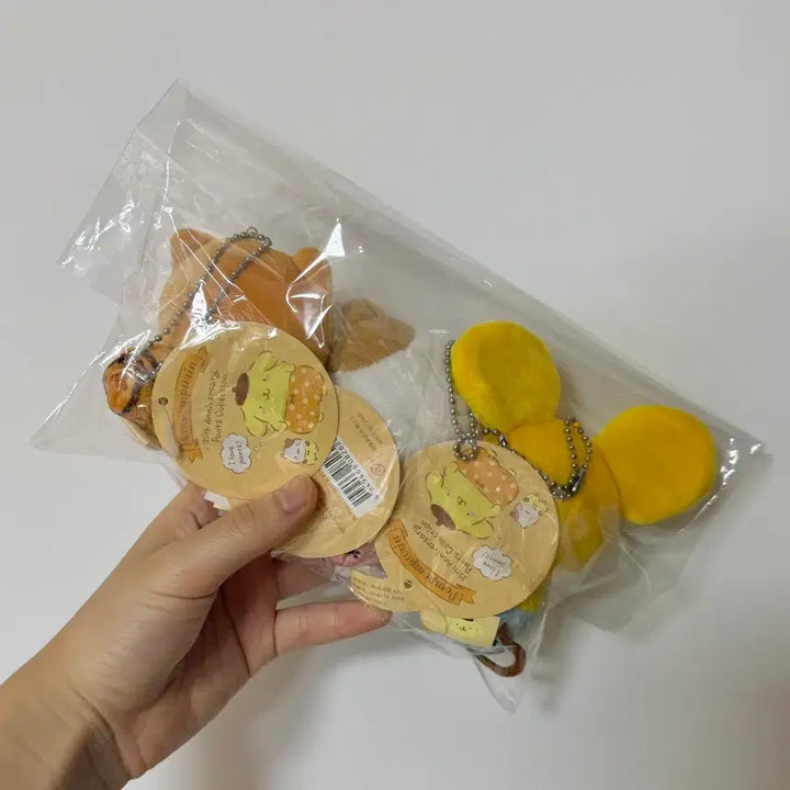 [BUNJANG] Sanrio Pompompurin 30th Anniversary Mascot Doll Keychain / 산리오 폼폼푸린 머핀 스콘 베이글 팬츠 팬티 30주년 마스코트 인형 키링