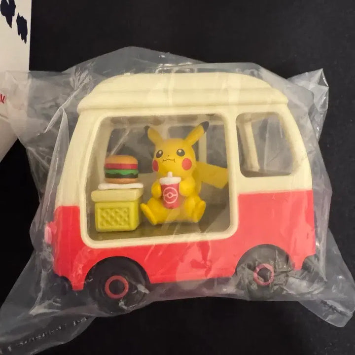 [BUNJANG] Pokemon Lotteria Camping Car Keyring Pikachu / 포켓몬 롯데리아 캠핑카 키링 피카츄