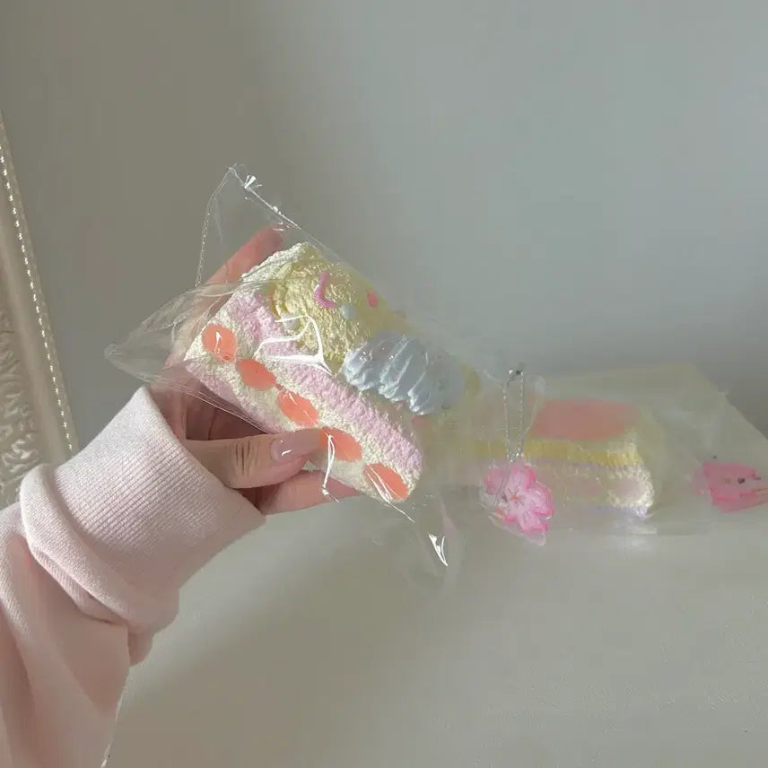 [BUNJANG] Showing Blooming Soeun Cake Mallangi (Strawberry) Limited Edition / Showing 블루밍 소은 쇼윙 한정판 케이크 말랑이 (딸기)