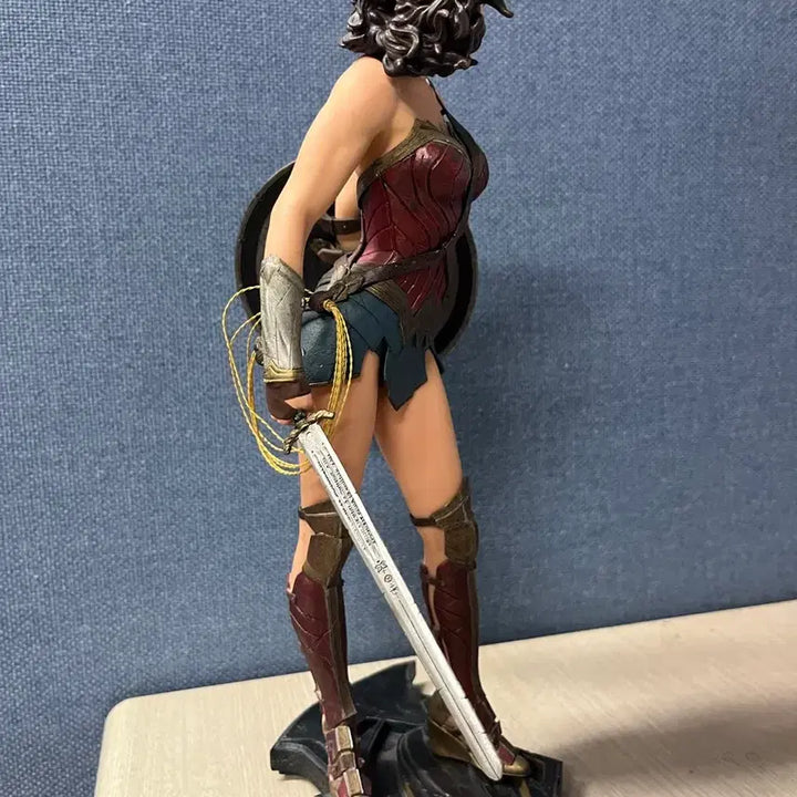 [BUNJANG] Wonder Woman 1/6 Scale Figure (Justice League 2016) / 원더우먼 피규어 (1/6 스케일)