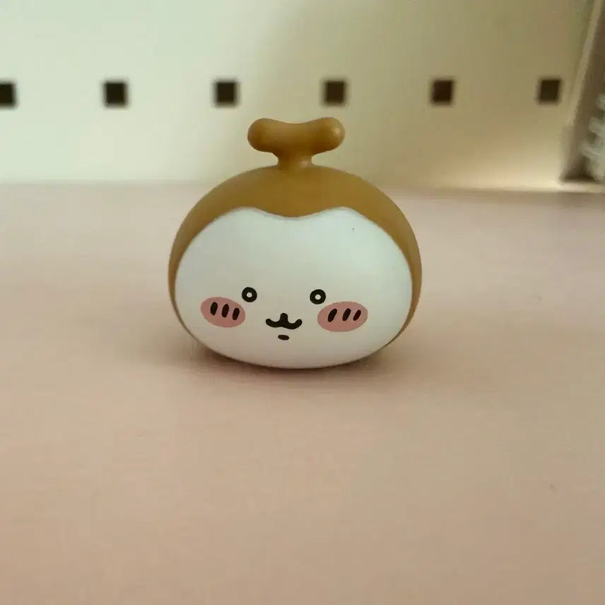 [BUNJANG] Chiikawa Beetle Mini Mame Figure / 치이카와 풍뎅이 미니 마메 피규어 콩알