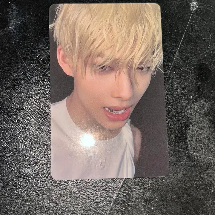 [BUNJANG] Enhypen Sunghoon Iz.we DESIRE UNLEASH POB Photocard / 엔하이픈 니키 이즈위 DESIRE UNLEASH 포토카드 미공포