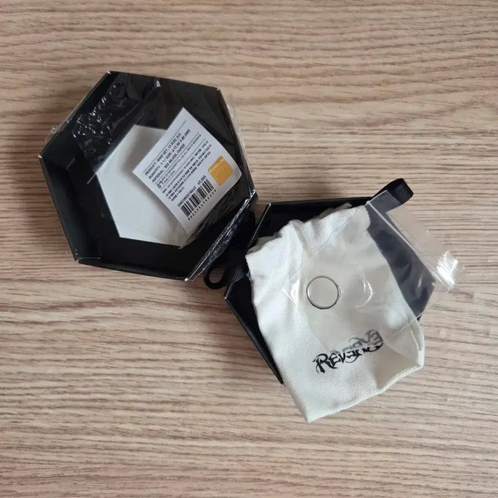 [BUNJANG] EXO Ring Size 13 (Photocard Not Included) / (포카X) 엑소 반지 13호 단순개봉 1회 시착