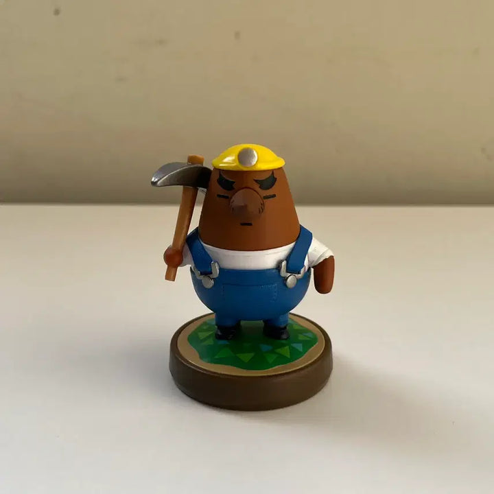 [BUNJANG] Nintendo Animal Crossing Original "Halibut" Amiibo Figure / 닌텐도 동물의 숲 정품 도루묵 아미보 피규어
