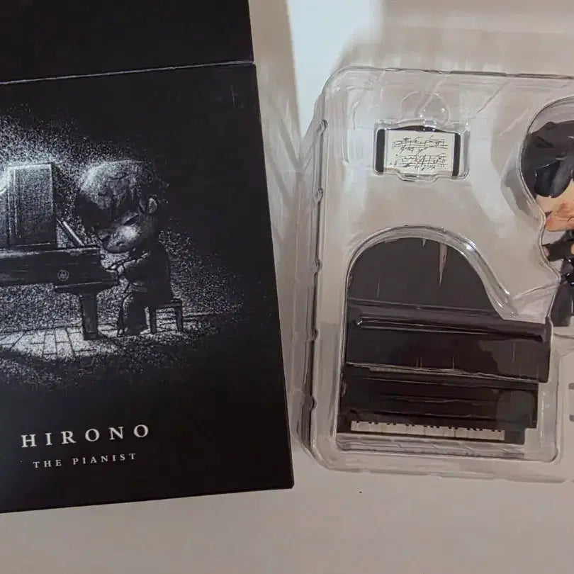 [BUNJANG] POP MART Hirono Pianist Acrylic Case Bundle Set / 팝마트 히로노 피아니스트 아크릴 케이스까지 일괄판매 합니다