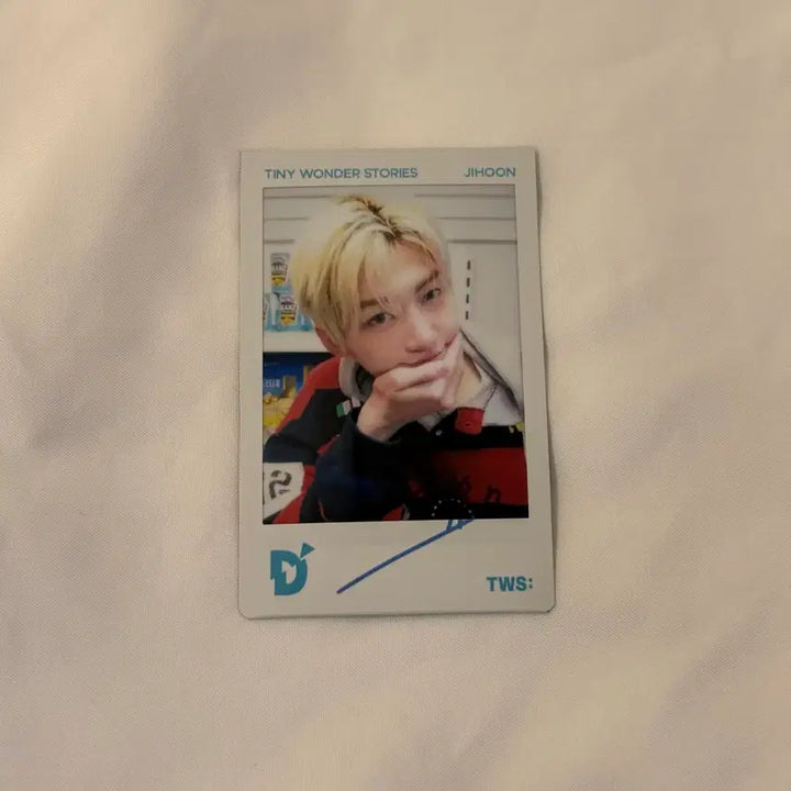 [BUNJANG] TWS DICON Japan Popup Jihoon Signed Fujfilm Polarphotocard / 투어스 디아이콘 DICON 일본 팝업 지훈 사인 후지필름 폴라 포카 포토카드