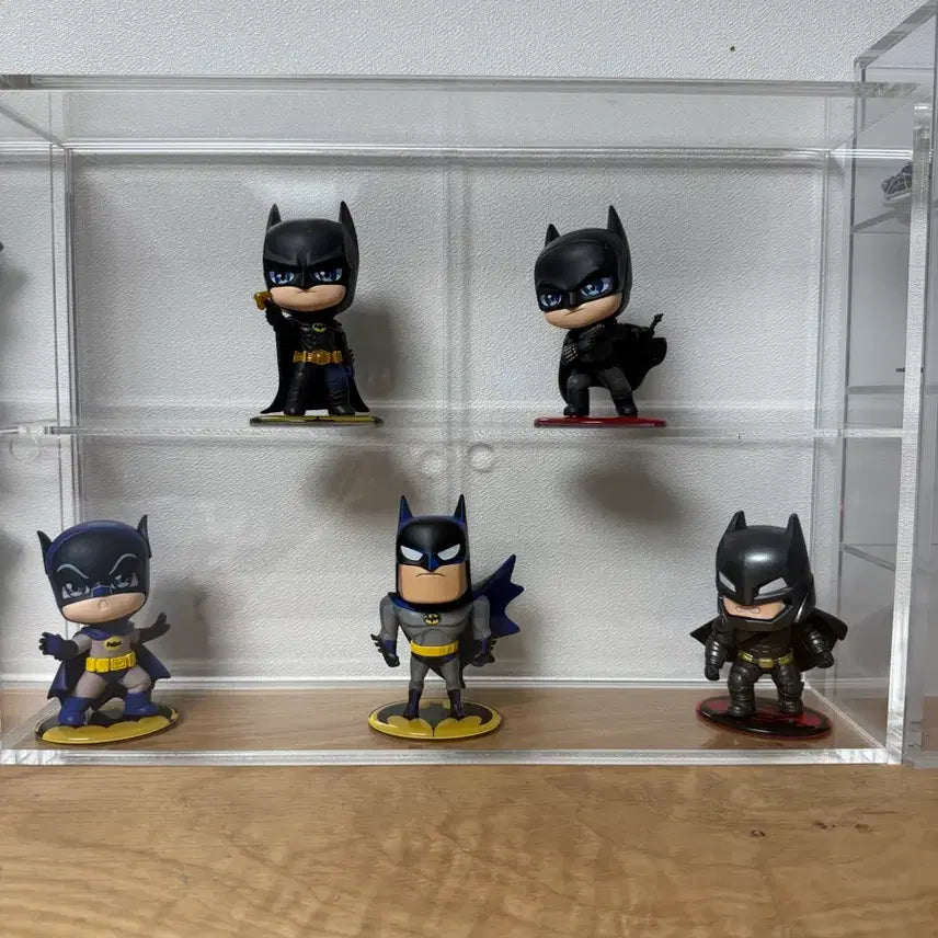 [BUNJANG] Pop Mart Batman &amp; Batmobile Set / 팝마트 배트맨,배트모빌 세트