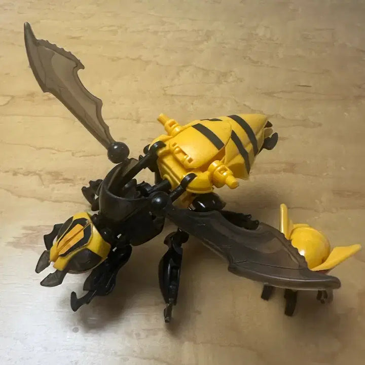 [BUNJANG] Devil Hornet Shell Soldier Figure / 구슬동자 /데빌호네트