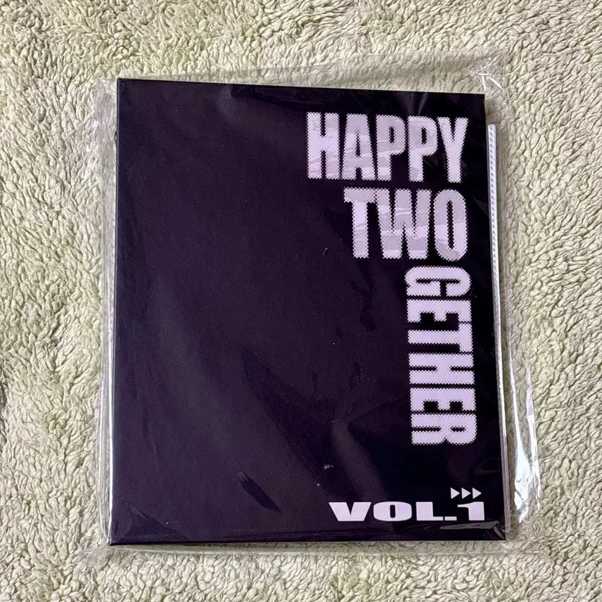 [BUNJANG] Happy Together Photocard Binder + POB Postcard / [미개봉] 해피투게더 포토카드 바인더북 + 특전 엽서