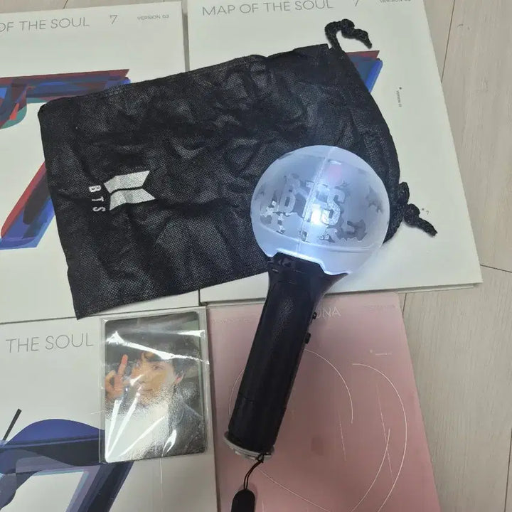 [BUNJANG] BTS MAP OF THE SOUL : 7 Album (3 Versions) + MAP OF THE SOUL : PERSONA Album + Official Light Stick / 방탄소년단 MAP OF THE SOUL 7 앨범 3종 + PERSONA 앨범 + BTS 공식 응원봉