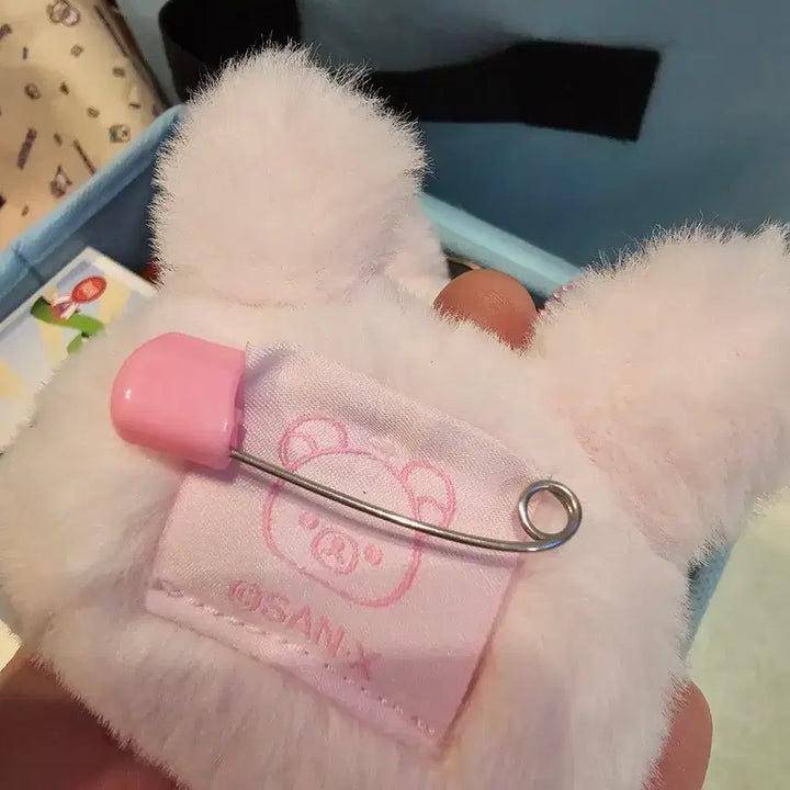 [BUNJANG] San-X Rilakkuma Usagi Set (Plush &amp; Badge) / 우사기 코리락 세트