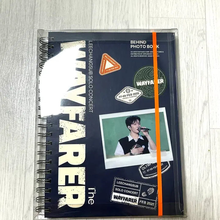 [BUNJANG] Lee Changsub 2025 National Tour Behind Photobook / 이창섭 2025 전국투어 비하인드 포토북