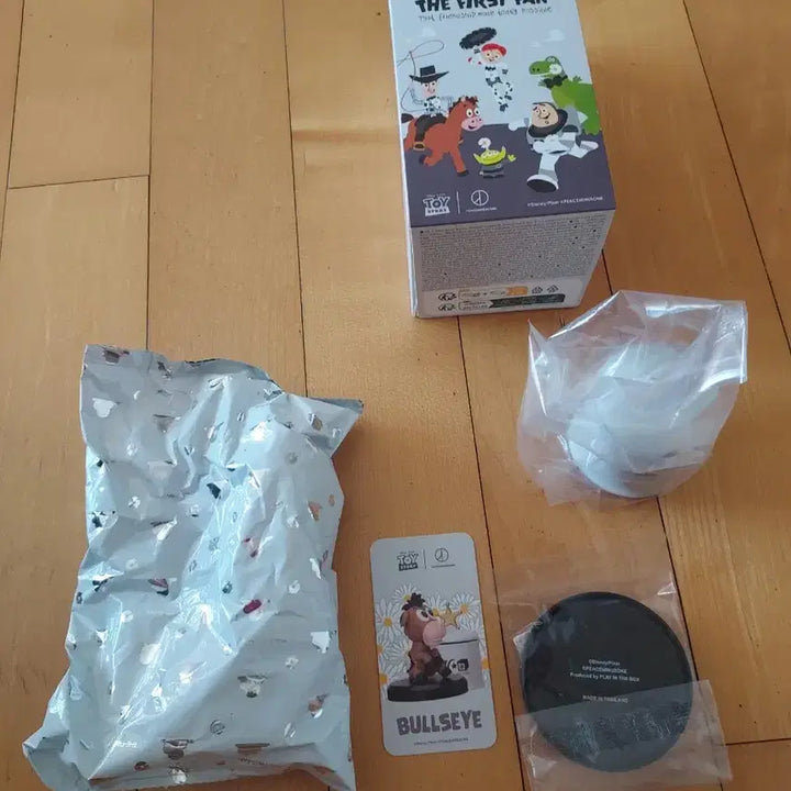 [BUNJANG] Toy Story Bullseye x PEACEMINUSONE Collaboration Figure / 토이스토리 불스아이 X 피스마이너스원 콜라보 굿즈