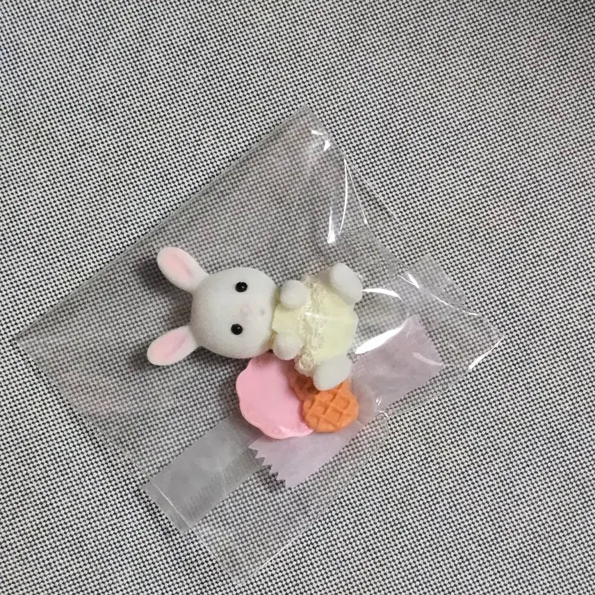 [BUNJANG] Sylvanian Families Rabbit Figure / 급처 실바니안 토끼 판매합니다