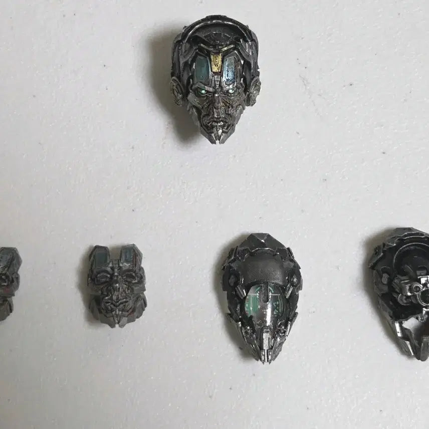 [BUNJANG] ThreeZero DLX Lockdown Custom Head Transformer / 쓰리제로 dlx 락다운 커스텀 헤드 트랜스포머