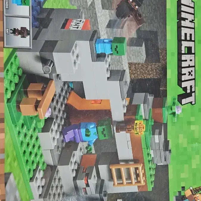 [BUNJANG] LEGO Minecraft The Abandoned Mine (21166) &amp; Zombie Cave (21141) Bundle Set / 21166 마인크래프트 버려진 광산 + 21141 마인크래프트 좀비 동굴  ( 일괄 )