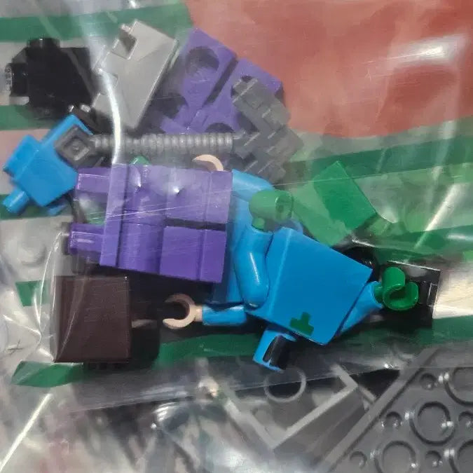 [BUNJANG] LEGO Minecraft The Abandoned Mine (21166) &amp; Zombie Cave (21141) Bundle Set / 21166 마인크래프트 버려진 광산 + 21141 마인크래프트 좀비 동굴  ( 일괄 )