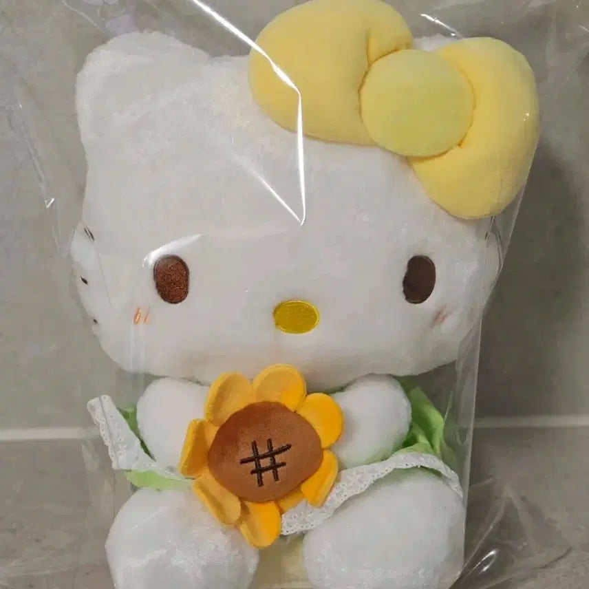 [BUNJANG] Sanrio Hello Kitty Sunflower Plush Doll 35cm / 해바라기키티인형 35cm