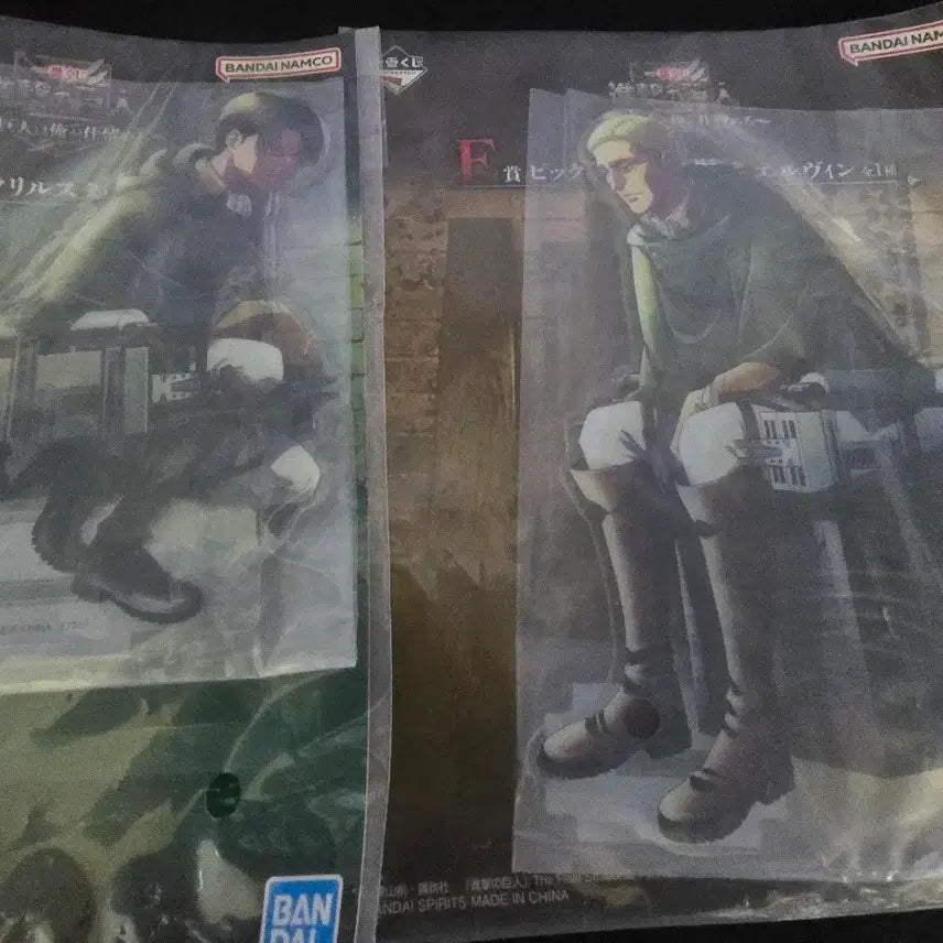 [BUNJANG] Ichiban Kuji Attack on Titan Levi &amp; Erwin Big Acrylic Stand Set / 제일복권 진격의 거인 리바이&amp;엘빈 빅 아크릴 스탠드 세트