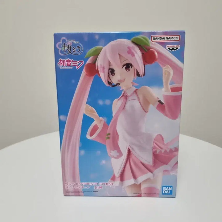 [BUNJANG] Banpresto Evolve Hatsune Miku Sakura Miku Figure (Sealed) / [미개봉]반프레스토 반다이 이볼브 하츠네 미쿠 사쿠라 미쿠 피규어