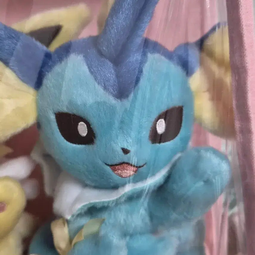 [BUNJANG] Eevee Collection High Five Shamid Plush Doll / 이브이 컬렉션 하이파이브 샤미드 인형 누이구루미