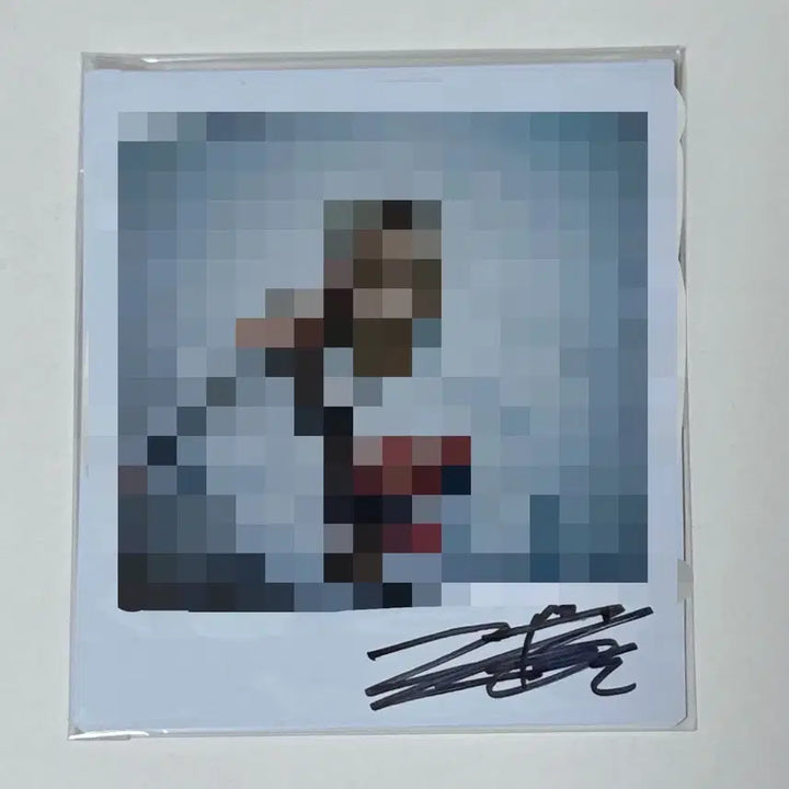 [BUNJANG] OMEGA X Jaehan Signed Polaroids / 오메가엑스 재한 싸폴 싸인 폴라