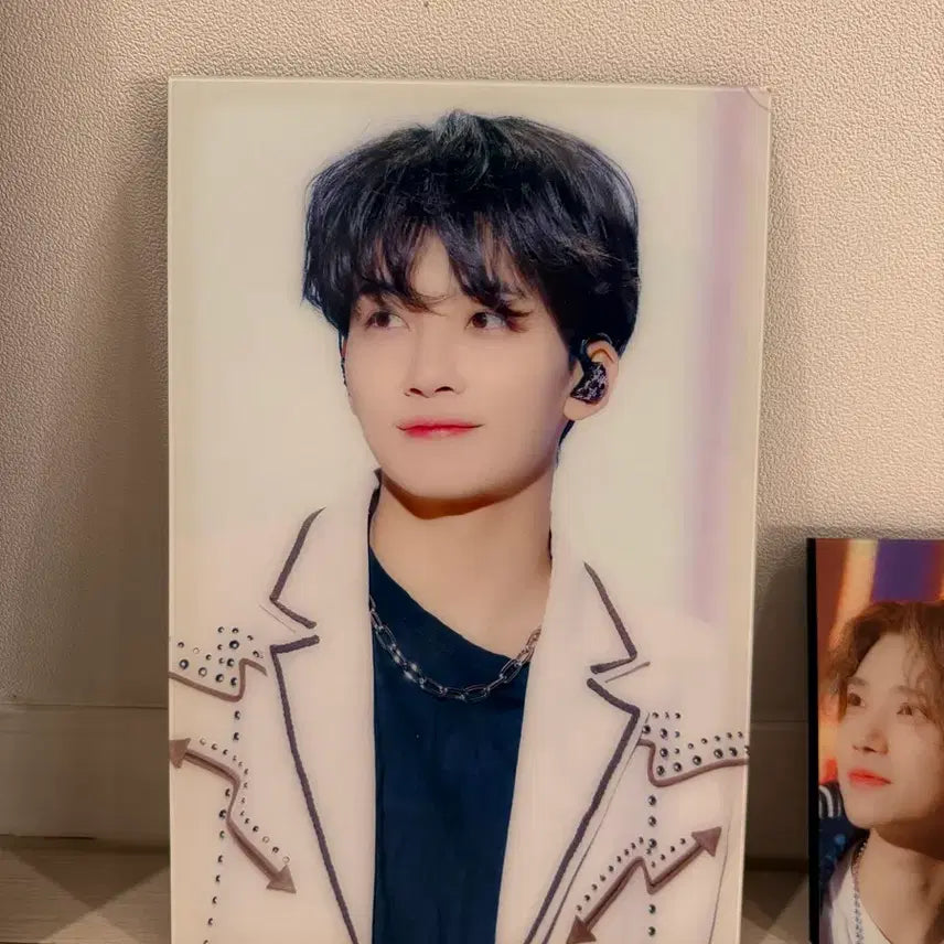 [BUNJANG] SEVENTEEN Jeonghan Caratland Legend Frame A4 Size / 세븐틴 정한 캐럿랜드 레전드.레전드 액자 A4 사이즈