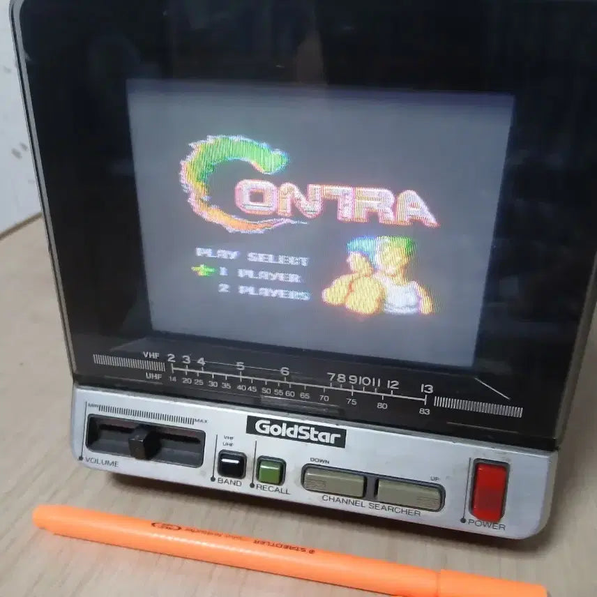 [BUNJANG] Goldstar 5-inch TV &amp; Game Console Set CN-0611 / 금성 골드스타 5 인치 tv &amp; 게임기 풀셋 CN-0611