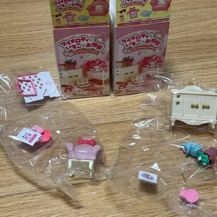 [BUNJANG] My Melody Strawberry Room Re-Ment Bundle Set (2 Pieces) / 마이멜로디와 딸기 방 리멘트 2개일괄